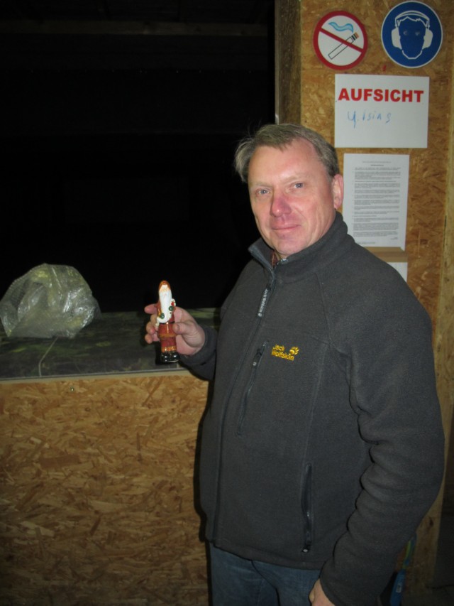 Ablösepokal für Reinhard Nawroth Reinhard Nawroth bekam den Ablösepokal für die gute Pflege des Pokales