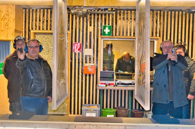 Klaus und Klaus Blick auf die Schützen