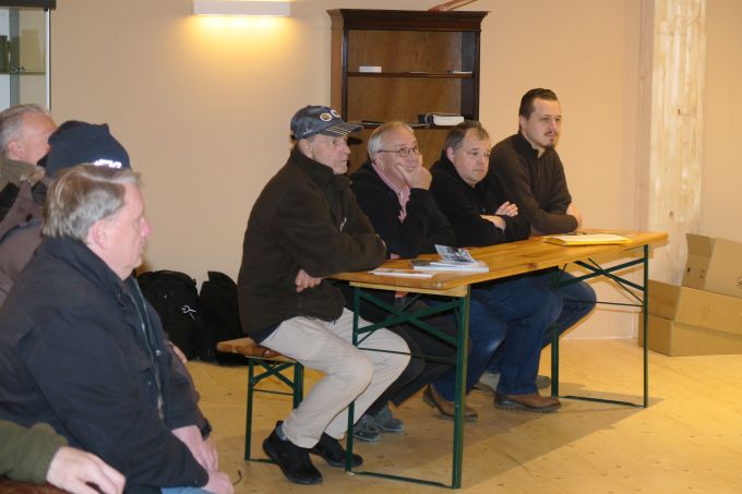 Skepsis bei den Zuhörern Skepsis bei den Zuhörern